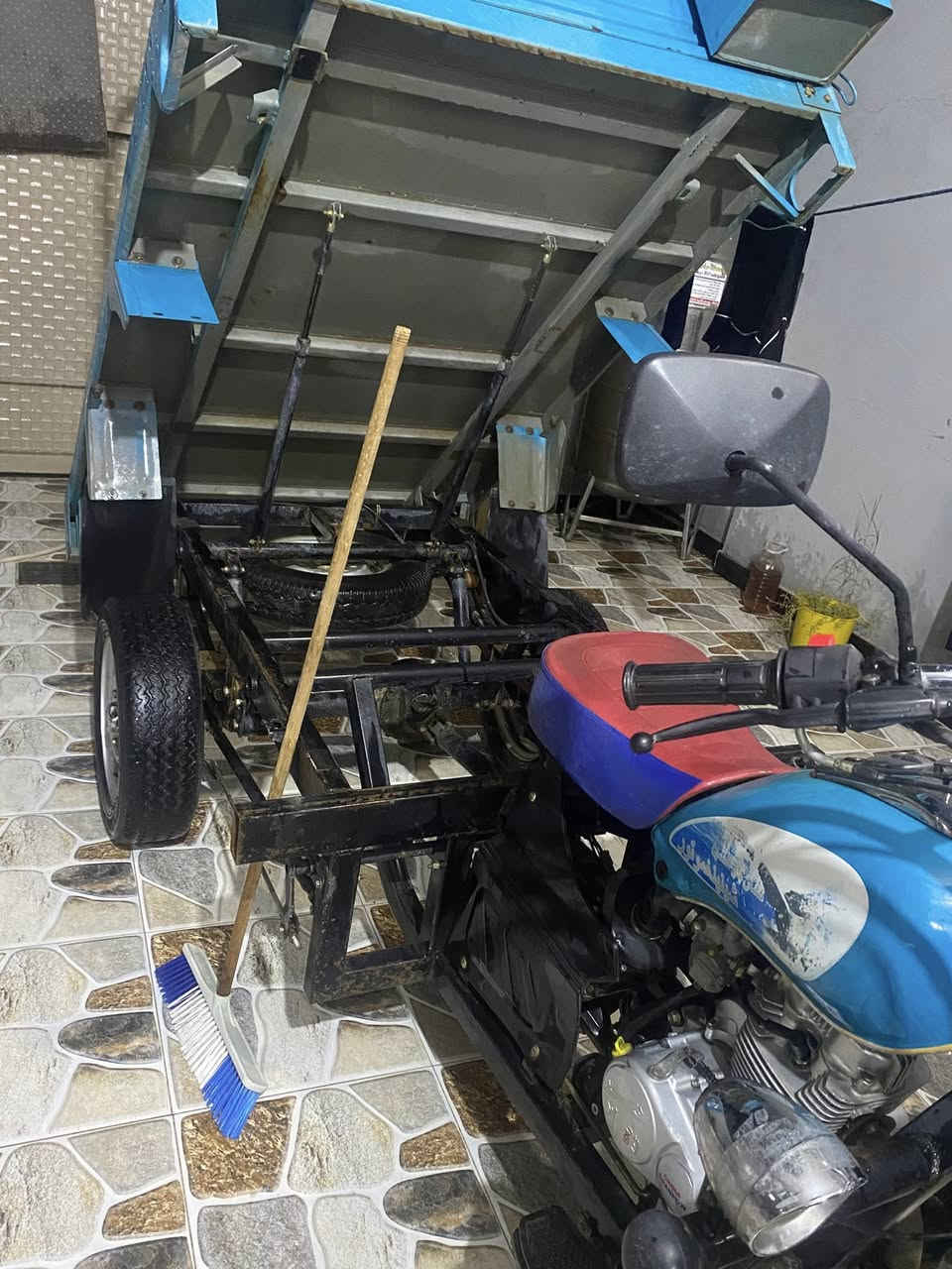 سلام عليكم ستوته 23 نضافه مثل مامجوده بلصوره كله بلادي التصال  ***********
