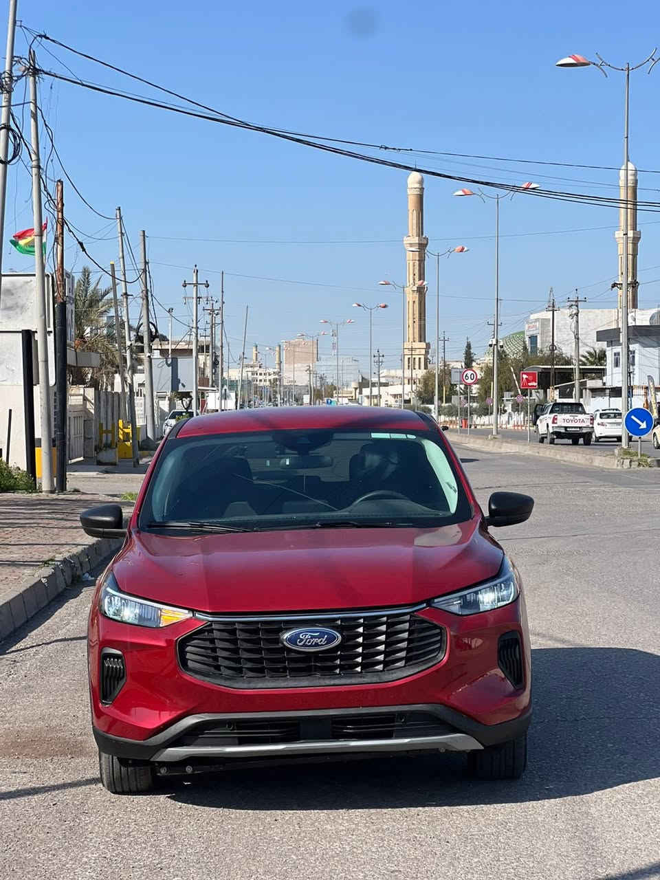 فورد اسكيب اكتيف موديل ٢٠٢٥ مواصفات شاشة و تحكم قيادة كامل رادار و كيج ذكي و نضام اقتصادي سيارة ماشي ٣ الف فقط بهاء جاملغ يمين شوية من بنيد صور حادث موجودة مكفول من دواخل بشرط سعر ١٣٨ ورقة ترقم شمالي مكان اربيل شراي يتصل 
***********
***********
