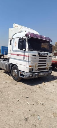 سكانيا للبيع موديل 96سياره جاهزه ونضيفه 07869892468