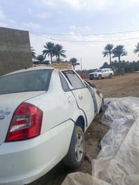 نيسان • ٢٠١٢ • بيع عالحال