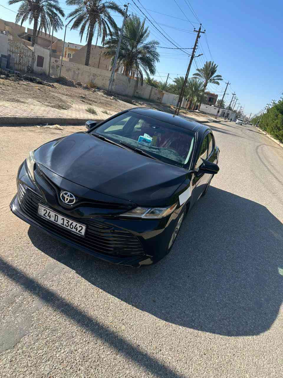 السلام عليكم 
كامري للبيع موديل 2018 رقم دهوك شرط التحويل السياره مصبوغه عام عام السياره جاهزه كير محرك بشرط السعر 132 الرقم ***********
