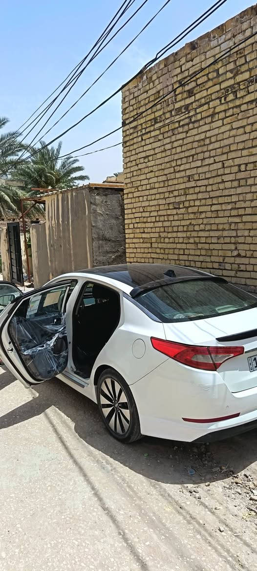 السلام عليكم اوبتما 2013 خليجي للبيع بيها 3 قطع بدون دواخل وبيها بارد سياره فول موصفات سايد بربك كهرباء 3 بصمات فتحه بنرامه ويل كب تخم تاير  حداديه كير مكينه كفاله  مكاني حله نادر اتصال على  الرقم غير متواجد ع الفيس ***********

