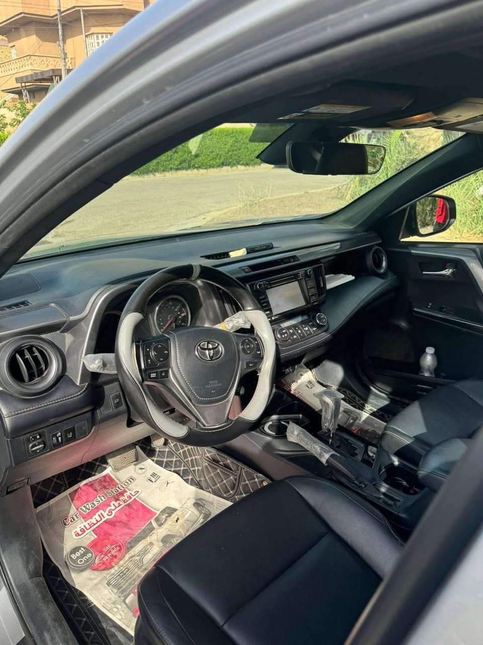 راف فور للبيع
٢٠١٨  كلين تايتل بيهه بارد بسيط بل باب الصندوق والدعاميه الامامي بدون دواخل  والبااقي كله مكفول بصمه دخول ذكي كشنات كهرباء وتدفئه الصندوق شفط سلايت رادار امامي وجانبي ثلاث وضعيات قياده مثبت سرعه تحكمات استيرن  ماشيه ١٤٧سنويه وهزه جديده ورقم جديد السياره رقم بغداد بأسمي السعر ١٨٥ وبيه مجال بسيط غير متواجد عل فيس بوك 
***********
*********** ابو احمد مكاني بغداد
