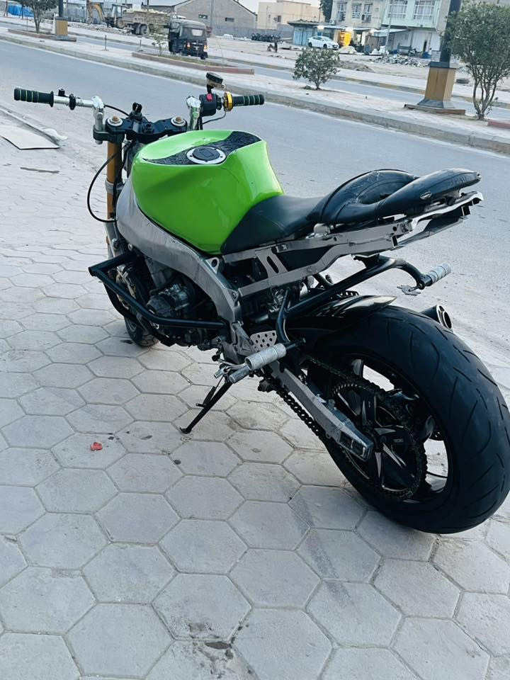 سلام عليكم كوسكي 2004 دراجه مال لعب دراجه خير من الله مكينه خرسه شرط علا الفصله بيه استيرن اصلي 4 قطع مكان بغداد
تخم تاير جديده بكره 65 السعر اتصال ☎️ 

‭0771 169 2245‬
