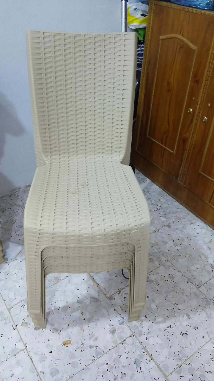 ميز وهو مكينه سعر 70
كراسي عدد 7سعر الواحد سته 
عنوان نجف @إشارة


**إذا كنت صاحب هذا الإعلان وتريد حذفه لأي سبب، رجاءا أرسل رسالة إلى الدعم الفني**