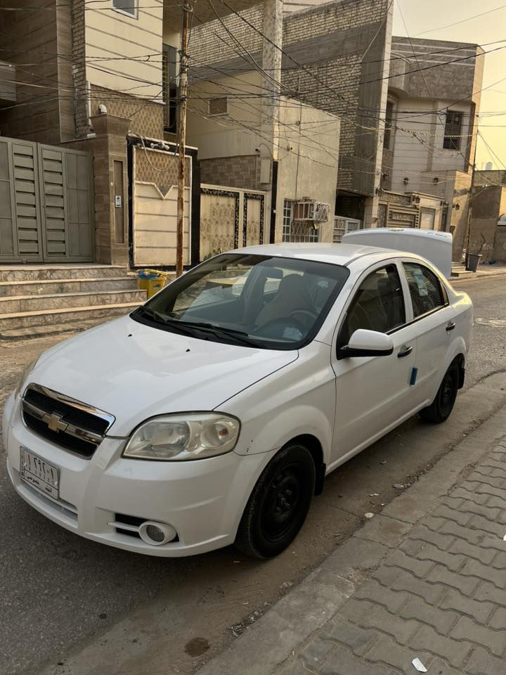 السلام عليكم للبيع افيو 2009 مفتوح بيها قطعتين وجاملغ الامامي مصلح ضربه بسيطه ودحجه مامصلحه جاملغ خلفي كير مكينه شرط الفحص  شاشه+ كامره خلفيه شد تبريد ثلج ماناقصه السياره شرط مداورالسعر 68  وبيها مجال قليل مكاني نجف رقم ***********
