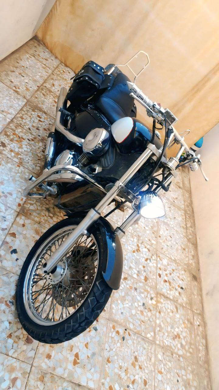 هارلي ستد مزودة كلاسك يدات ستيل و درع و جاملغ كلاسك و يدات كير و بريك ستيل دراجة كاملة مال جناي سعر مليون و بيها مجال. للتواصل *********** النجف, العراق
