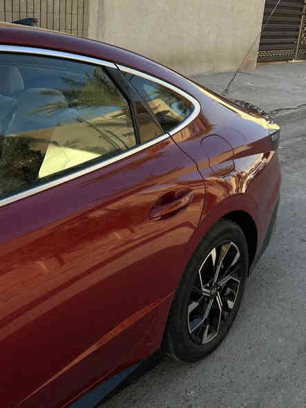 سلام عليكم
سوناتا 2024

سوناتا sel 2024 
نص فول  مواصفات 
رادار امامي وجانبي وحساسات 
نقاط عمياء 
شاشة عدادات دجتل كبيره متصله
تحكم كشن سائق كهرباء ست وضعيات 
تدفئة المقاعد الامامية 
شفتات ستيرن 
شاحن لاسلكي 
بصمتين وتشغيل عن بعد  
عداد المسافة 18 ml 
الحادث امامي تبديل بنيد فقط 
السونار وصور الحادث مع المنشور
السعر 195 وبيها مجال للشراي يتصل على الرقم 
مكاني بغداد 
***********
