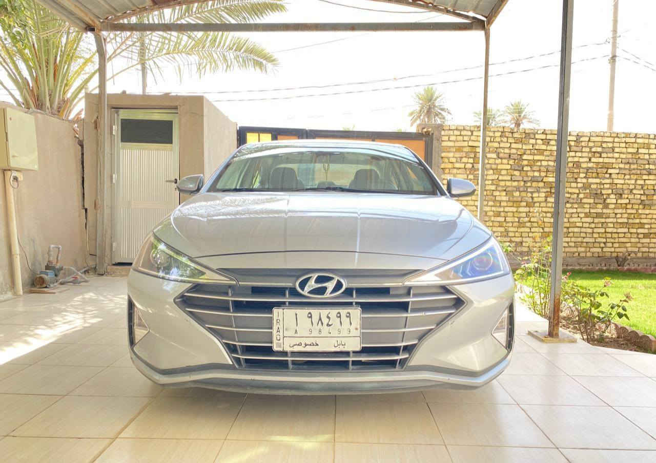 السلام عليكم 
النترا موديل 2020 رقم بابل مواصفات عاديه حادث خلفي جاملغ وجنطه ايرباك سليم السعر 135 وبيها مجال للاستفسار ***********
