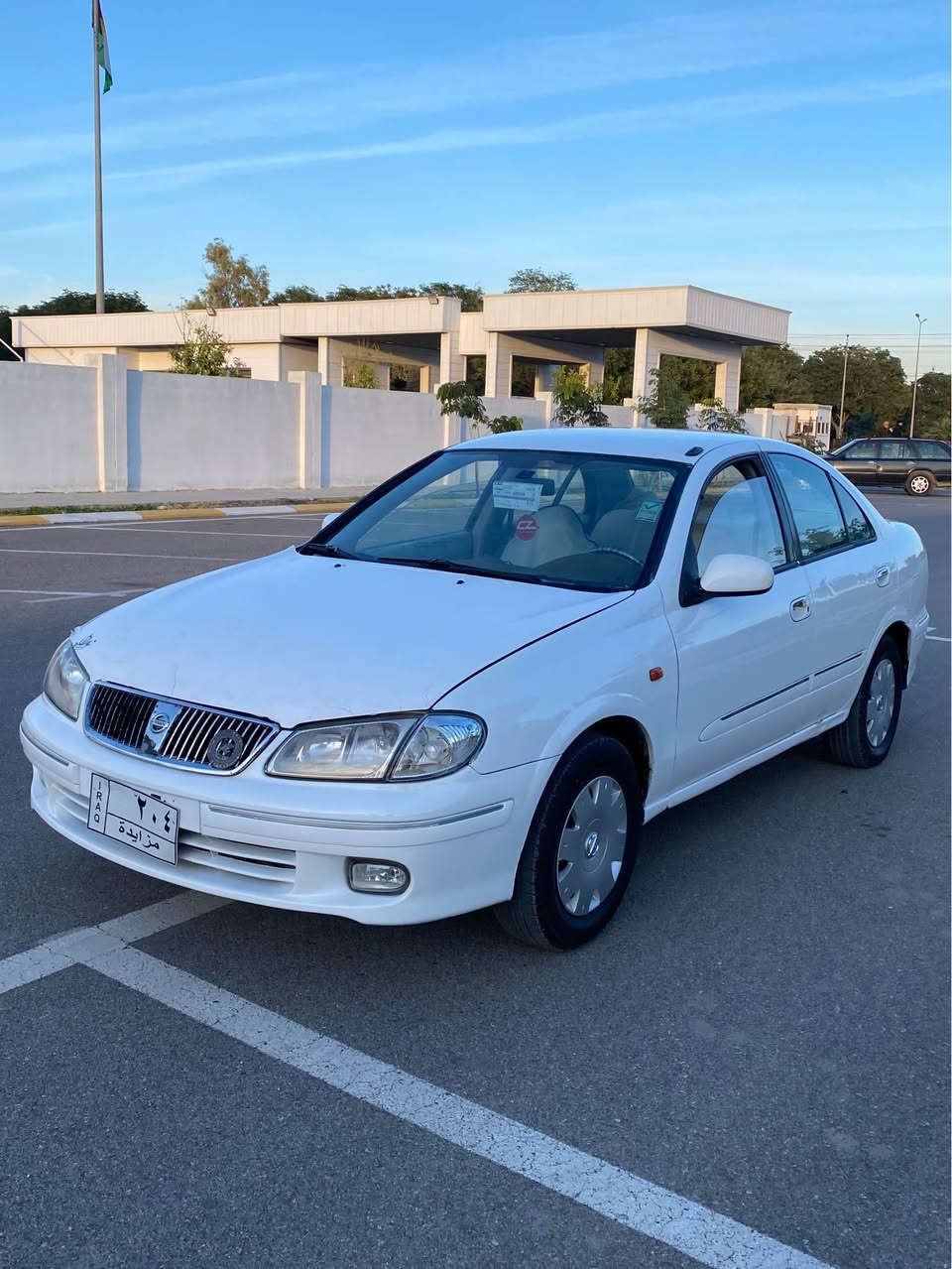 سةني ٢٠٠١ گير عادي گيرومةكينةي بةشةرت  مةكينة رةشي ١٦ سةيارةكة ساقة كتابي مزايدةي لةگةلة حيزام بوياخة لةسةر ساقي  سةقفي بوياخي نية سةيارةكة زور پاكة سعرس ٤٧ كةميك مةجال *********** كالار, السليمانية
