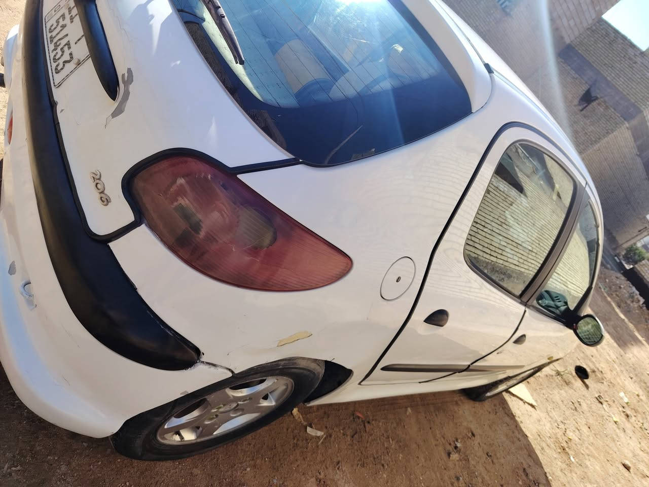 بيجو فرنسي206  هزه جديد رقم انكليزي مديل  2007 با 38 حلوه السياره ***********
