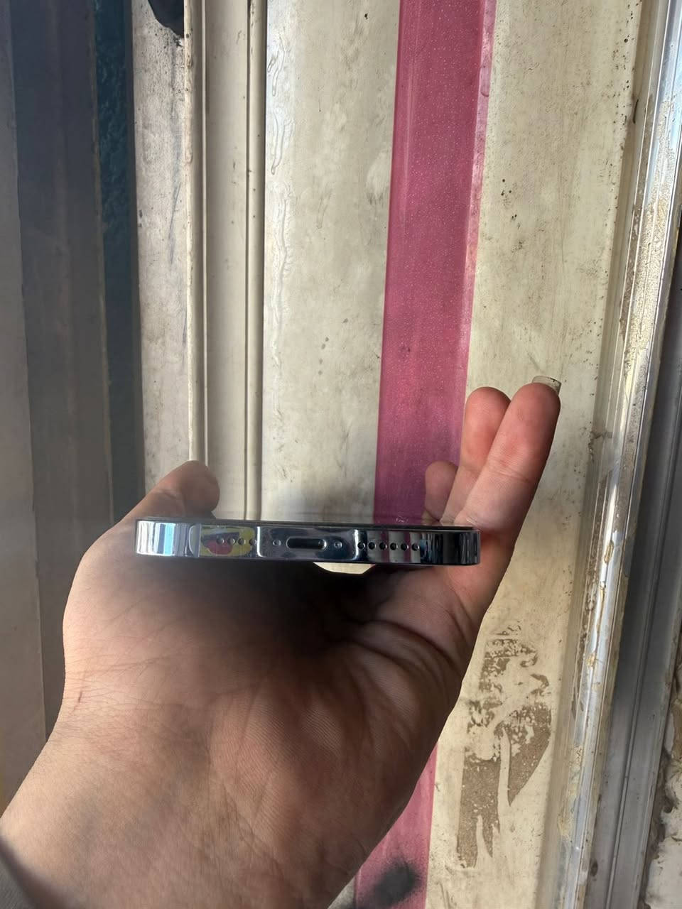 سلام عليكم ايفون 13 برو ماكس مراوس بايفون فقط 

جهاز شغال مابي اي نقص لون بحري مميز نضيف 
ستفسار خاص او *********** بي واتساب
