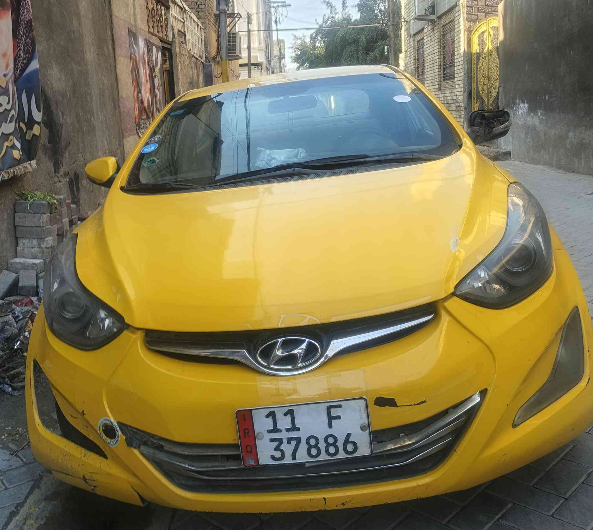 السلام عليكم الانتره لبيع
موديل 2012 خليجي مكينه وكير خير من الله تبريد خير من الله بس الضربات مثل  ما موضح بل صور لا ستفسار *********** العنوان بغداد مدينه الصدر
