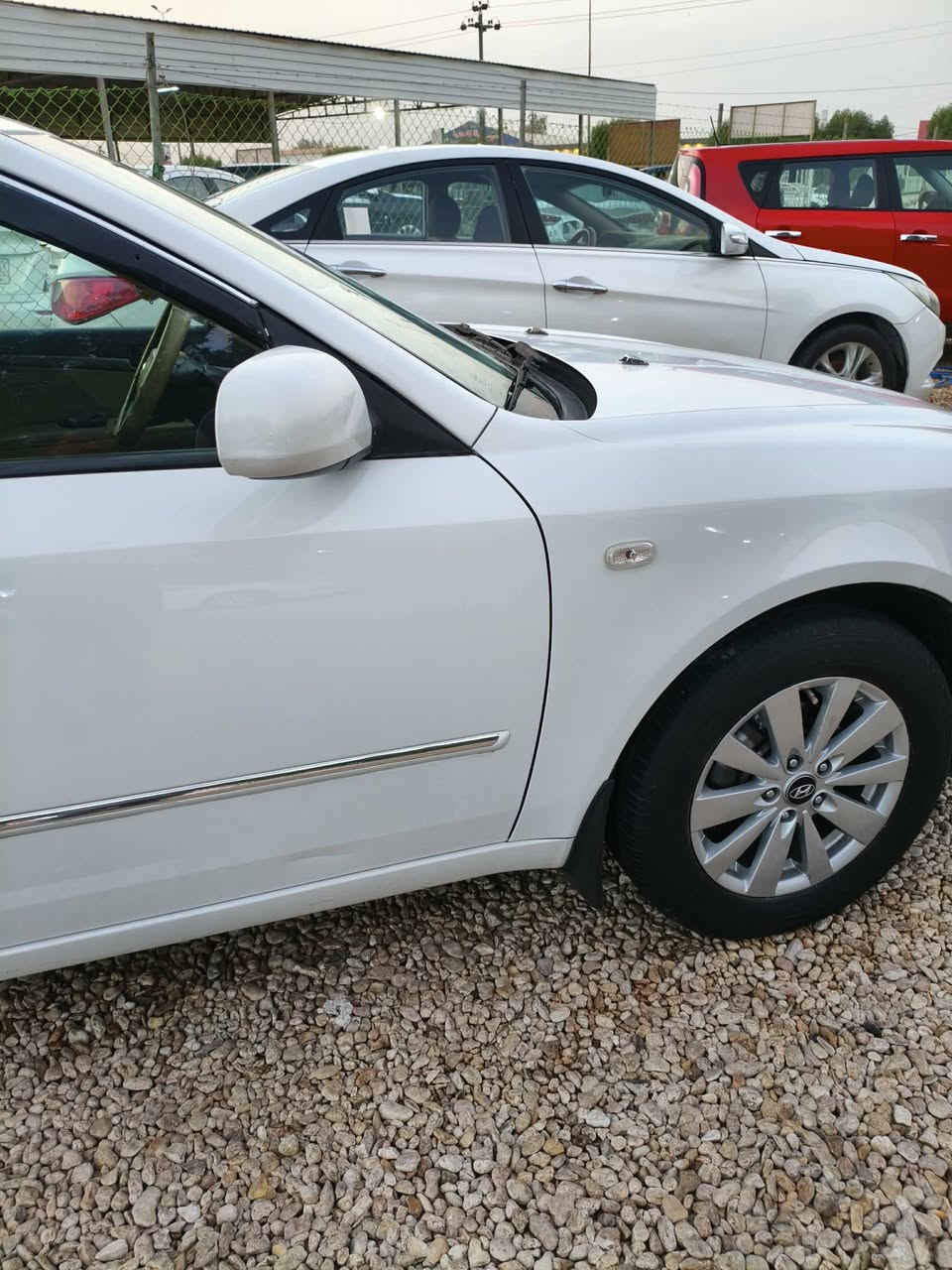 هونداي سوناتا ٢٠٠٩ خليجي محرك ٢٤٠٠ مامفتوح جديدة وجاهزة من كل شي رقم بغداد سنوية ماساقطة بيها صبغ جاملغ امامي فقط وصور السونار مرفق مع الصور للتواصل الاتصال *********** الشراي يدلل
