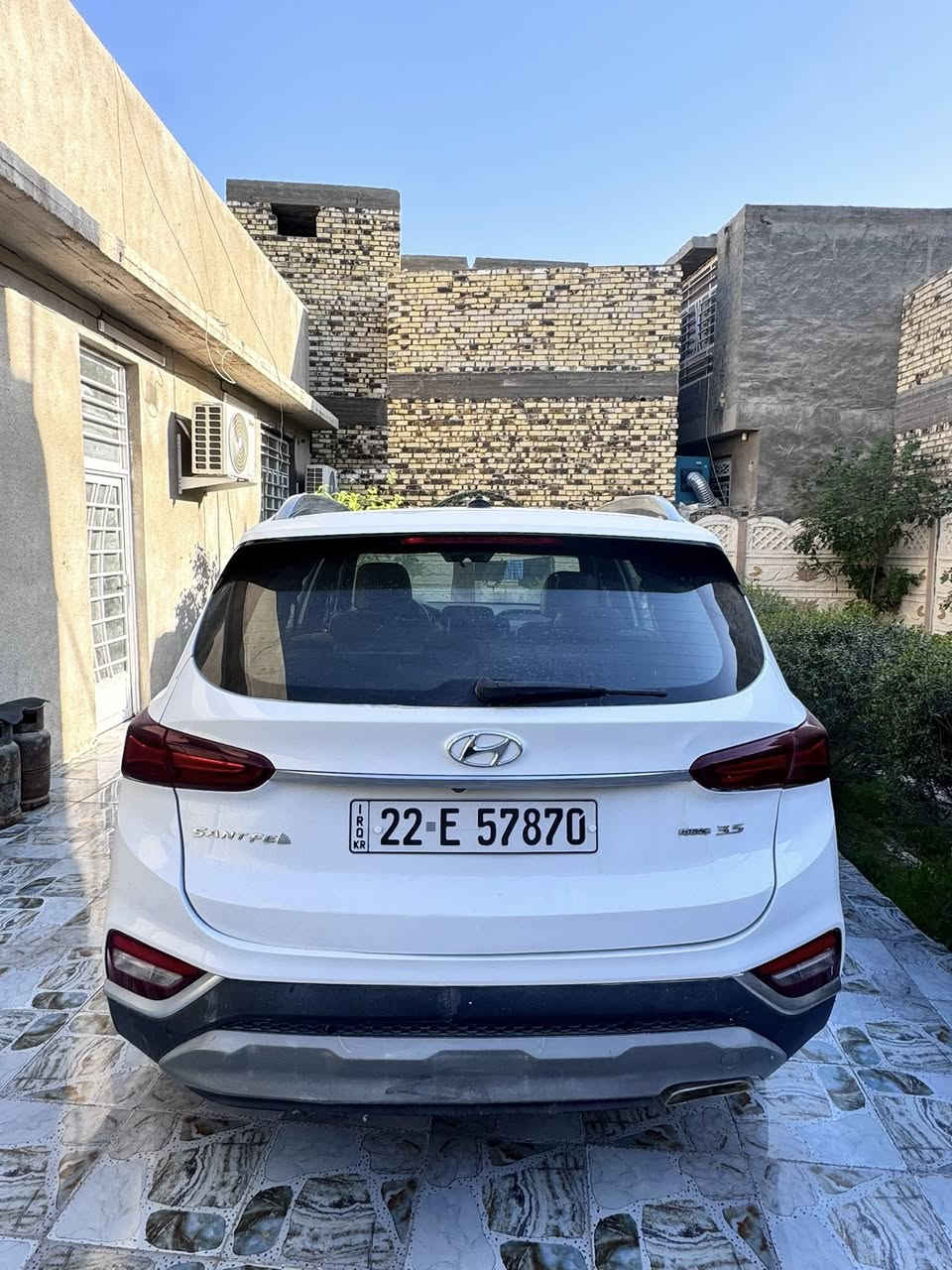 سلام عليكم (اقره منشور قبل متتصل ) 
سنتافيا ٢٠١٩ وارد خليجي 
ماشية 112 الف 
فول مواصفات واحد على واحد 
٦سلندر 
٧راكب 
بصمة 
بانوراما 
فور ويل 
كشنات جلد وكهرباء 
سايد بريك كهرباء 
٤ انظمة قيادة 
دفلوك مرتفعات 
زنون بلادي 
حادث سياره بيه جاملغ امامي وبنيد مبدلات نفس لون اصليات  بدون ئي ظرر داخلي 
الجاملغ الخلفي مصبوغ 
 للعلم اكو تكشيرات بسياره    
انصبغ عله كد التكشير للستفسار 
*********** 
السعر :- 153 
العنوان :- حله شارع 60
