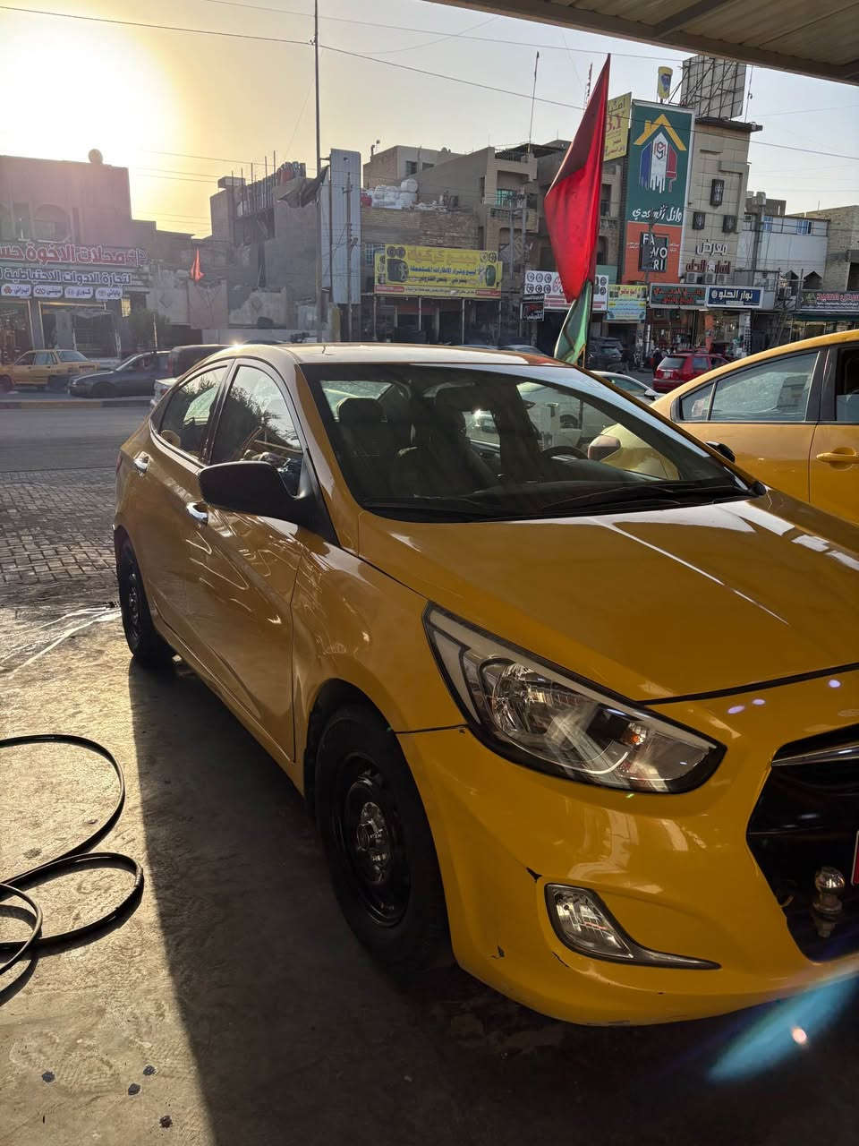 اكسنت 2016امريكي مكينة GDiمكينتهة مجفتة تجفيت مضبوط قبل شهرين جفتتهة صدر جديد تخم تاير جديد حادثهة بس بنيد ماشية 110مايل نقصهة بس الكمبريسر مال اتبريد شغال بس بي صوت سعر 85 وبيهة مجال مكاني بغداد شعب 
رقم ***********
