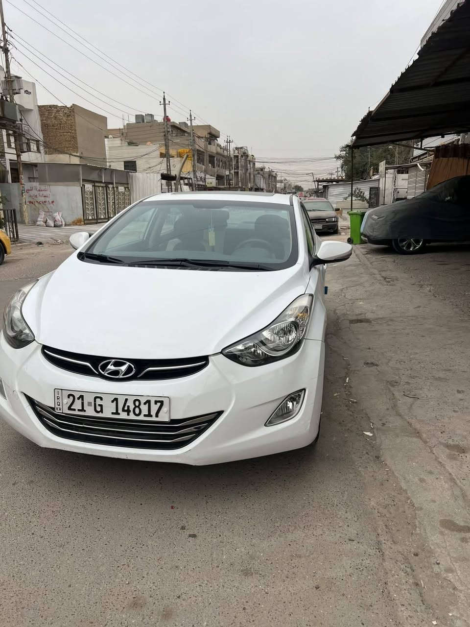 السلام عليكم سيارة النترا ٢٠١٢ فول مواصفات خليجي متوازي على البيع مكان السيارة البياع السعر ١١٥ وبيها مجال قليل كلش رقم الهاتف ***********
