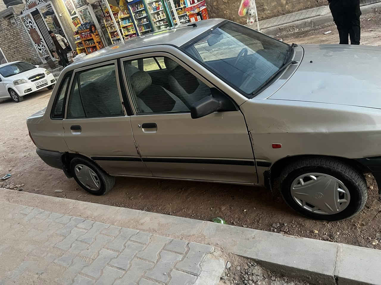 سلام عليكم سايبه موديل ١٢ رقم بابل مكفوله سياره لا ظربه ولا صبغ ولا تبديل ٣٢ وبيه مجال بصيط ***********
