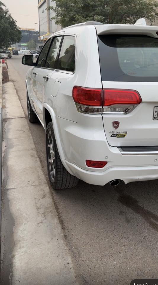 ول مواصفات
جكات 
تدفئة تبريد كشان الخلفية والامامية 
جنطة كهرباء 
قطعتين تبريد 
ويل 20 
ثلاث شاشات 
وكالة ليث العبيدي 
ماشية 85 الف كيلومتر 
بيهة كارت اثر شخط والباقي مكفول كفالة عامة 
اي استفسار هذا الرقم ***********
