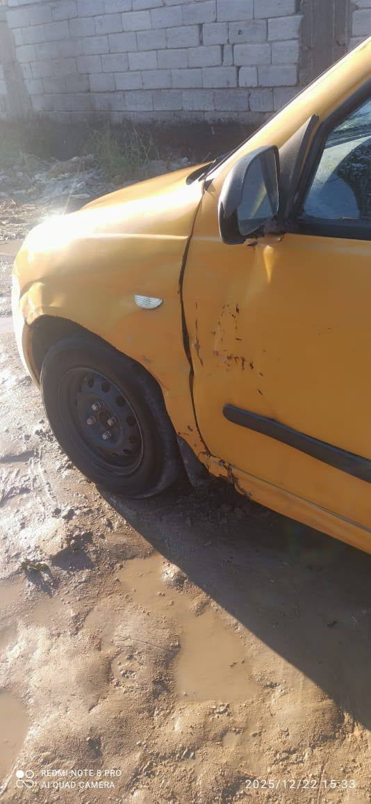 السلام عليكم سياره طيبه15لبيع مكينه كير شواصي مكفوله تبريد شغال  بيه بس هاي طخه السعر33 بيه مجال *********** العنوان ديوانيه
