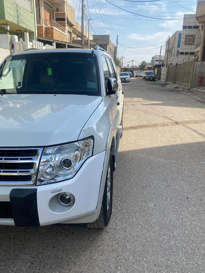 باجيرو خليجي حبتور موديل (2011) بدون صبغ بدون ضربه فول مواصفات ماشيه (100) كم 
فتحه سقف 
دمام خلفي 
حساسات 
كاميرا 
كشنات جلد 
مكان السياره بغداد السعر (153) بيه مجال بسيط للاستفسار(***********)
