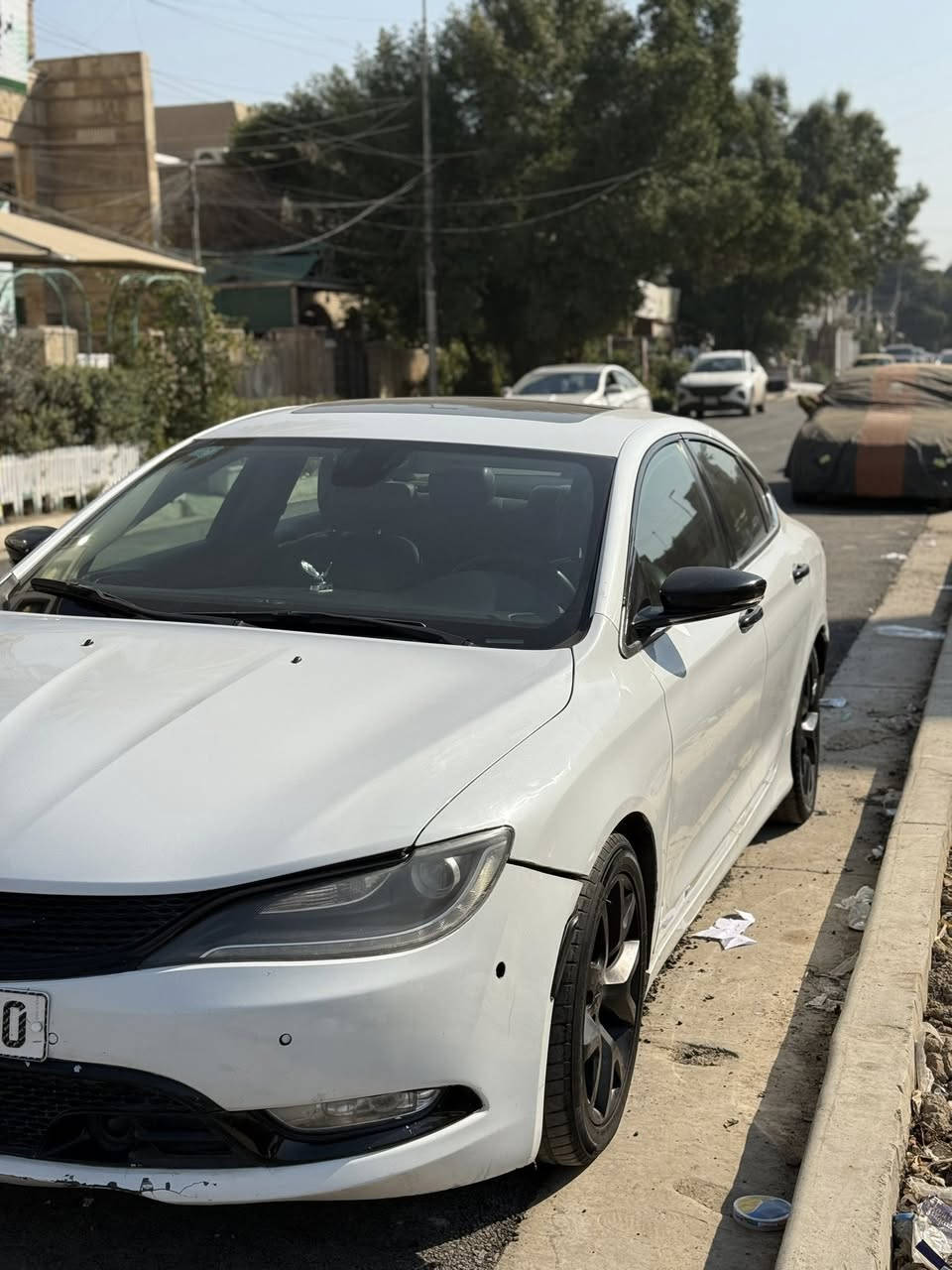 سلام عليكم كرايسلر 200 محرك 3600cc بلاتين يوم فول موصفات 2015 .موصفات السيارت
1.بريك ذاتي خلفي و امامي
2.قياده ذاتيه وصتفاف ذاتي
3.تبريد تدفئة في الكشن و تدفئة في الستيرن
4كشنات كهرباء معا ميموري حفض وضعيات الكشن
5.سقف بنو رامة 
6.شاشة كبيرت 
7.تشغيل عن بعد و ترحيب عند تقرب من السيارة 
8.السيارت دفع كلي فور ويل 
9.كزوز رياضي 
10.تبريد قطعتين معا مناخ منفصل 
السيارت بيهى كومة موصفات يطول شرحه محرك جديد قبل شهرين مبدل من الحاويت جديد بل باكيت حداث السيارت جاملغ المامي  جيهة السايق مطخوخ او الخلفي هم  صورت الحادث بل منشور  بيهى صبغ صفحة السايق على اثر حادث مريكة وهنا بل عراق بس باب لي بصف السيق مصبوغ نوقص السيارت يراد حساس واحد امامي فقط السعر (124ورقة )وبيهى مجال بسيط العنوان بغداد شارع فلسطين رقم الهاتف ***********
