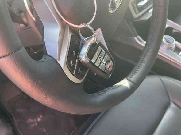 السلام عليكم 
فورد اكسبلور 2023
Xlt
ماشيه 47 الف 
رقم شمالي
مكان السياره بغداد 
السعر 263 وبيه مجال
***********
