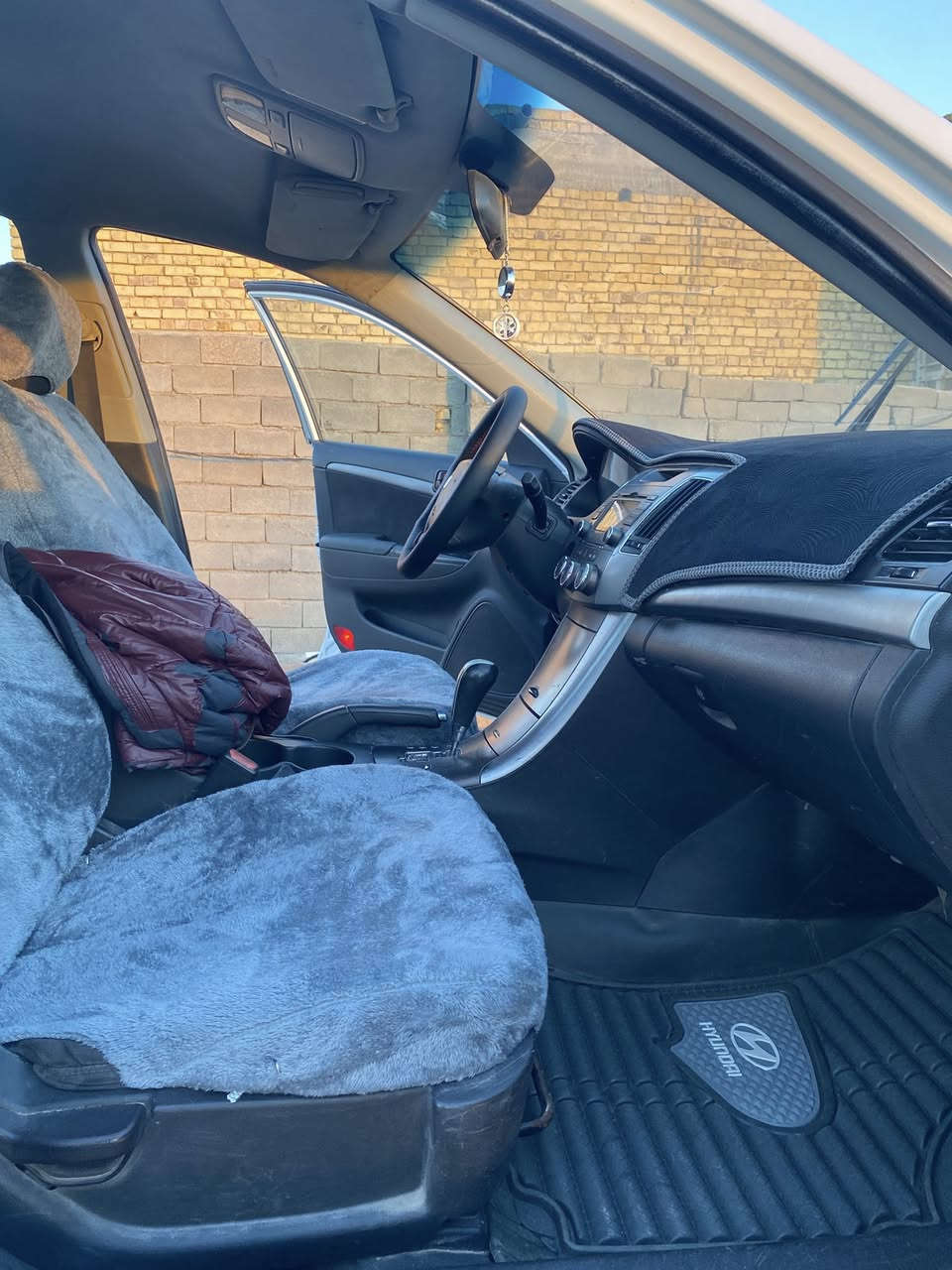 سوناتا خليجي 2009 مكينه وكير 2400 گير 5 نمركفاله ظربه كص نقل جثه عيب شرعي أصوليات السياره بسمي تحويل ثاني يوم 
رقم ذي قار مشروع وطني سياره كامله تبريد تدفئه حداديه تخم تاير ***********
مكاني ناصريه سوك الشيوخ
