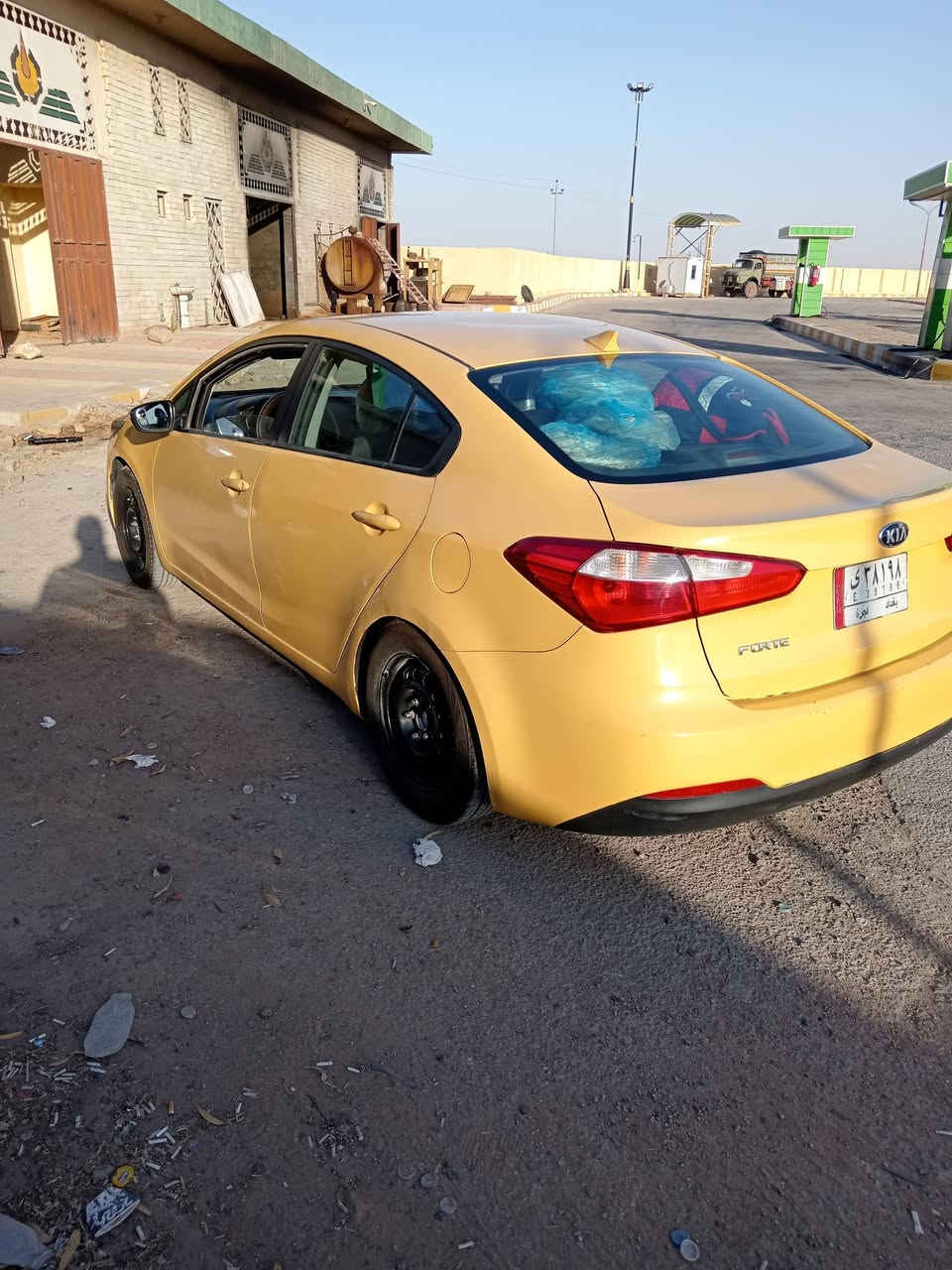 فورتي 2016 كير عادي رقم بغداد بدون ايرباك وارد أمريكي حادثها جاملغ أمامي وبالعراق باب وره السايق امبدل وشويه بالداير مال الجاملغ تبريد ثلج محرك 1800 دوش ما مفتوح تخم تاير وباتري جديد 95 وبيها مجال مكانها بابل المسيب ***********
