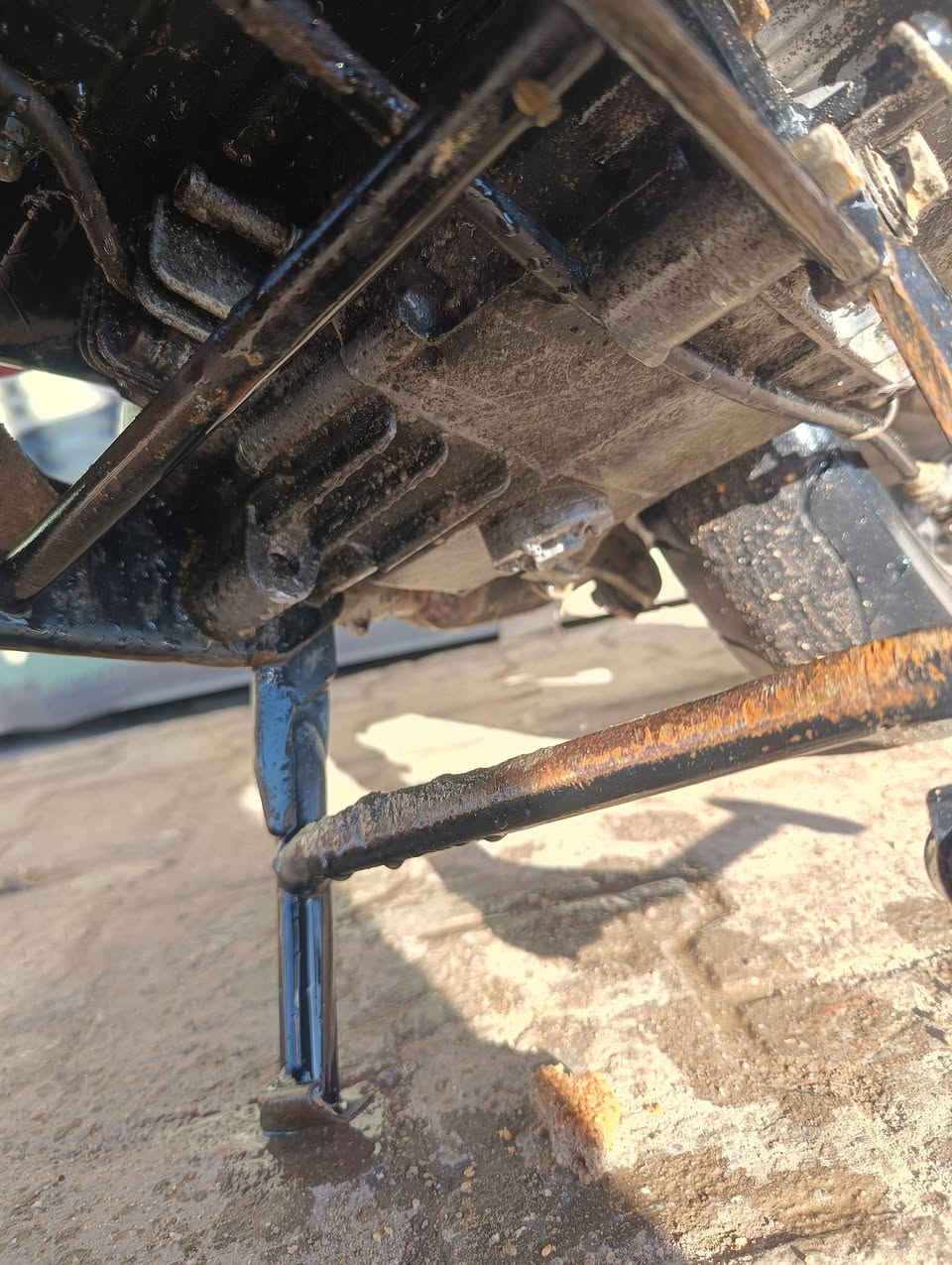 للبيع ماصرله شهرين نزله من الخانه نضافه شوفت عينك اتريك وين ما ايعجبك كفرات كامله سلف هندر قفله جنطة قفله استيران مامفتوح على شرطه المكان نجف حي ميسان سعرها 550 هذا رقمي ***********
