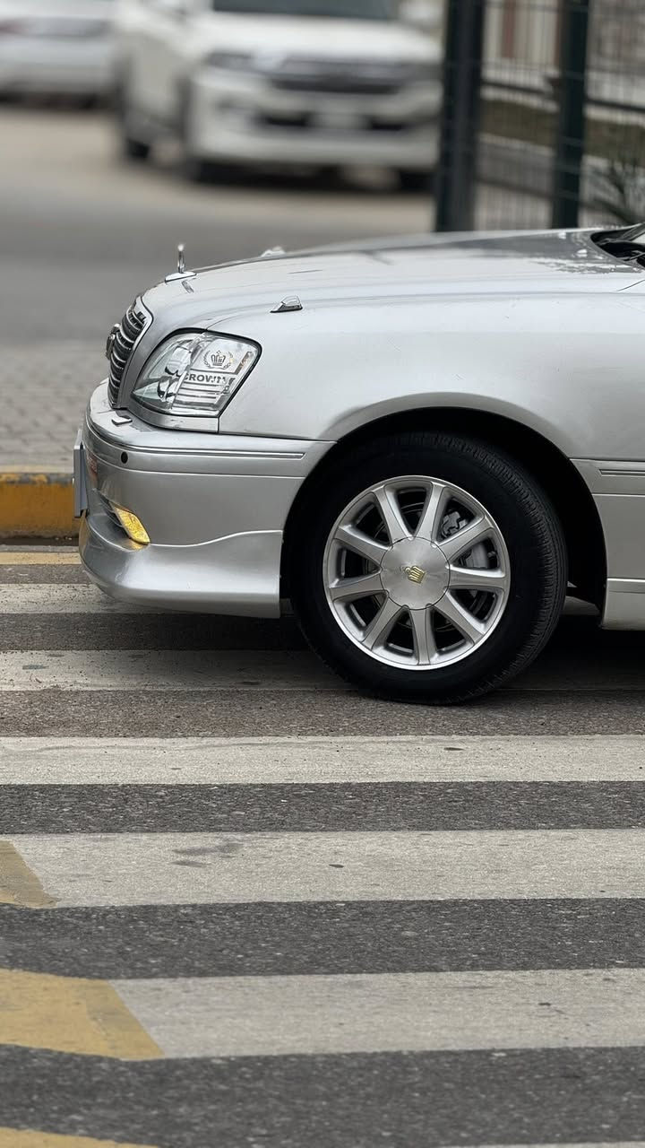 TOYOTA CROWN ROYAL SALON 👑
للبيع تويوتا كراون 2002.

اللون           سلفريه  😊.

❗️فقط للذواقة لليدور جديد واصولي وكفاله عامه.

رقم بغداد.   ز   تسجيل جديد قرار48 شرط المداور ثاني يوم سنويه نافذه لغاية 2027 وستوها صاعده هزه جديده شرط ثاني يوم بأسم المشتري وشرط اسجلت بفترة الشهرين مال التسجيل 48.

مكفوله كفاله عامه من كص وضربه ونقل جثه ورسميات والاصوليات والغرامات.

المواصفات 👇.

2دكم.

كرستال. 

مكينتها ديفور الزغير 

ويل نجمه ابيضّ اصلي.

كشنات كهرباء.

برده خلفيه كهرباء اصليه.

مري كهرباء+هيتر♨️.

تبريد ثلج ❄️+سبلت متحرك.

داخل رصاصي مطعم بصاج.

شاشه كرستال ترحيب.

لايتات كرستال زنون اصل.

بگ لايتات كرستال لد.

شاشه تاب عارض بلوتوث.

كامره خلفيه دوار.

لحيه اماميه.

سستم نياكل متكامل.

تخم تاير +حداديه جديده اسفنجه.

غراض مال جنطه كامله.

والسياره ماعايزه برغي كامله على اخر حبايه.

والسياره بالواقع اجمل من الصور بهواي.📷

العنوان🏡ألنجف الأشرف.

السعر💵. 142 وبيها مجال قليل جداً جداً.

للأستفسار 📞📲 ***********.  ليث حازم.  

رجاءً اذا ماعجبك السعر او مو شراي اعگب المنشور او تعلق تعليق حلو يدل على اخلاقك الراقيه وكلشي اكو بالسوگ.
