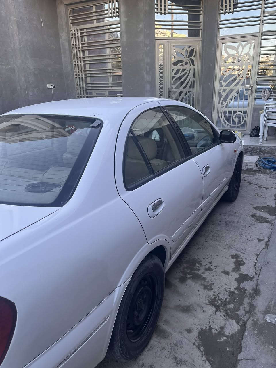 نيسان صني 2009 للبيع
السعر 100 $ 
رقم بغداد جديد 
سنوية جديدة 
مكينة وگير مكفولات 
للاستفسار ***********
