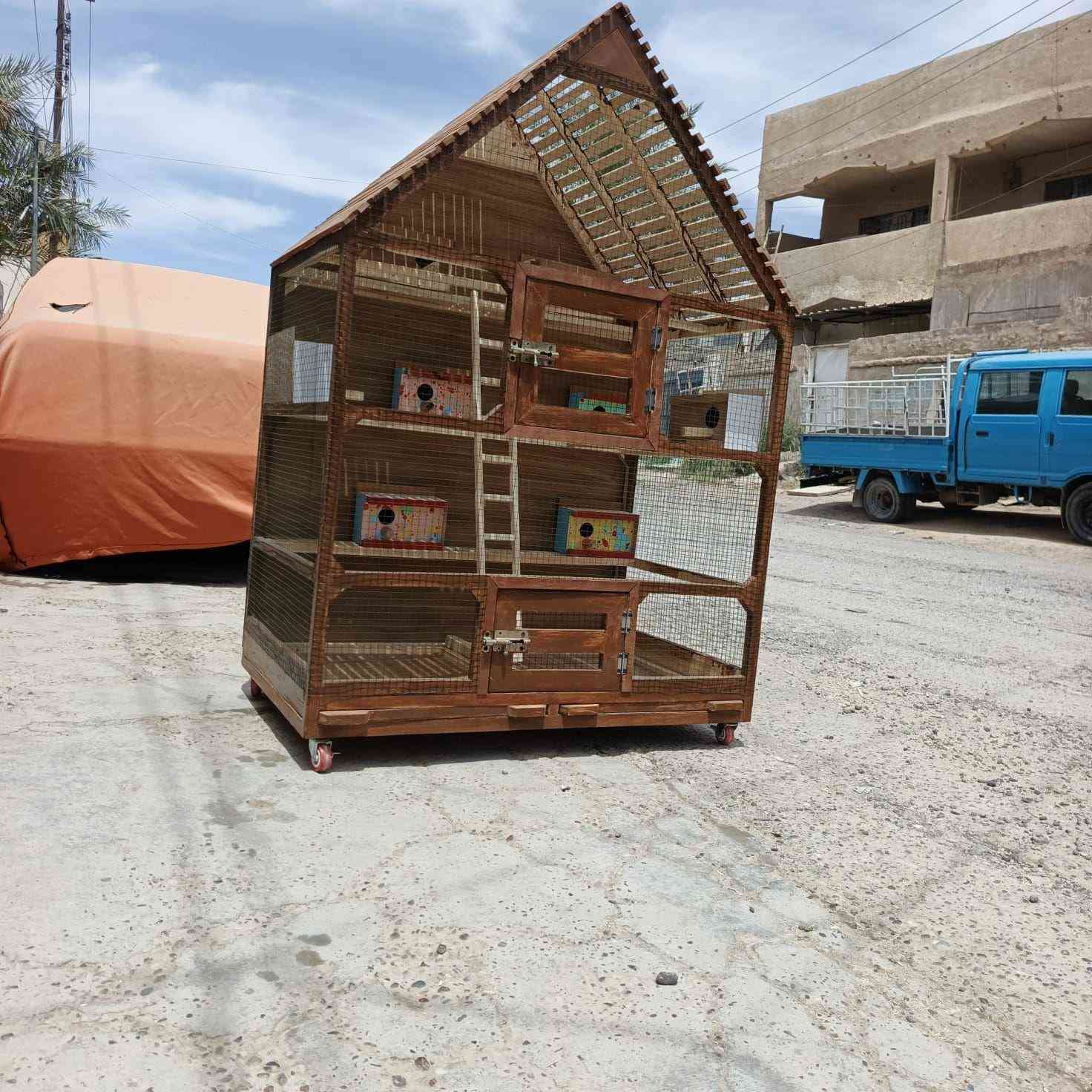 ‎قفص طيور شغل درجة اولى 
العرض متر
الارتفاع ١٥٠سنتيم
العمق ٦٠ سنتيم
السعر ٨٠ الف
مكاني سامراء مقابيل‎ سامراء, صلاح الدين


**إذا كنت صاحب هذا الإعلان وتريد حذفه لأي سبب، رجاءا أرسل رسالة إلى الدعم الفني**
