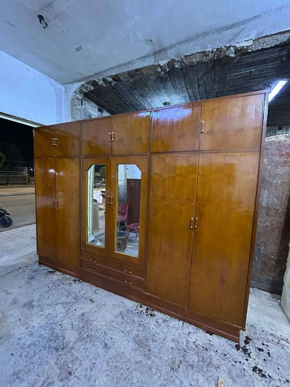 كنتور6بوب ملحق حطاطة السعر 250الف
كنتور 3بوب حطاطة ملحق السعر240الف
كنتور 3بوب جديد السعر360الف
كنتور بابين جديد السعر250الف
بوفية 3مترات ونص حطاطة السعر 150الف
بوفية مترين ونص حطاطة السعر 120الف
بوفية متر و70سنتم السعر75الف 
زاوية كنتورية حطاطة السعر 45الف
العنوان التاميم القادسية الاولى شارع المشاتل 
للأستفسار ***********
