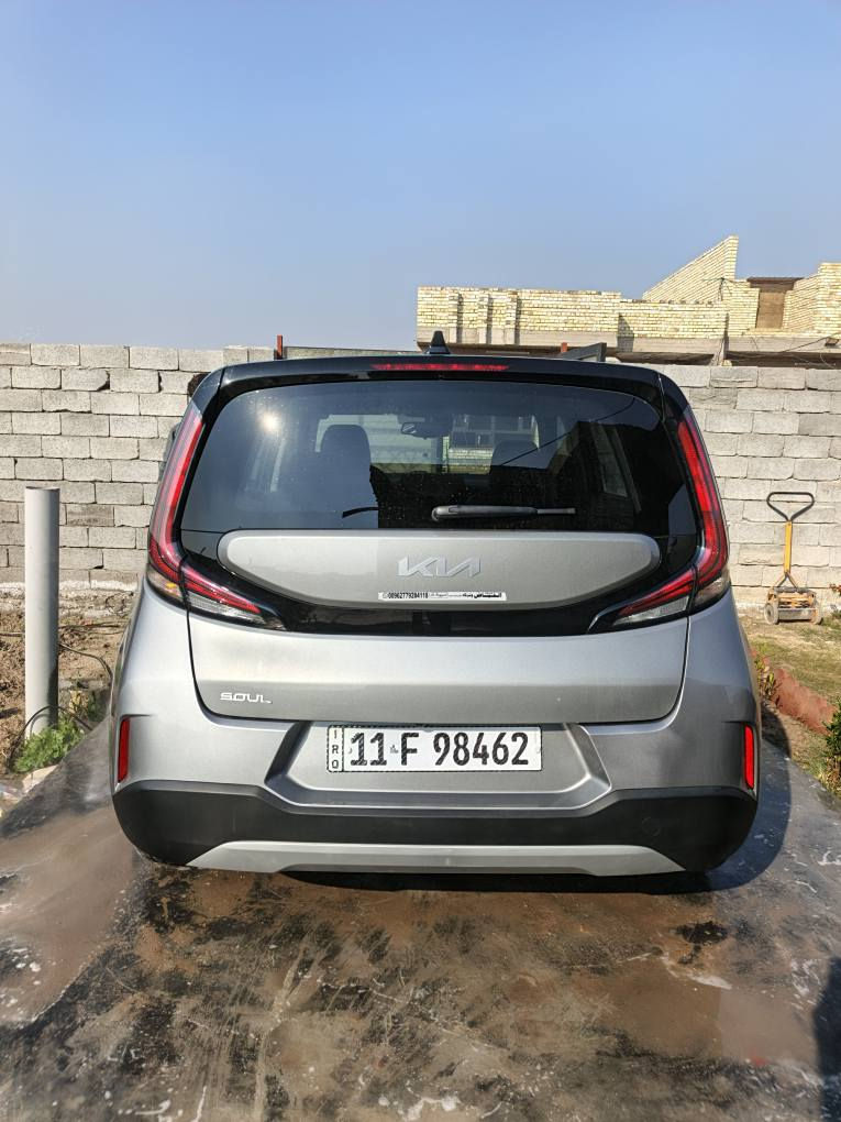 سيارة سول موديل 2023 
محرك 2000 دوش
4سلندر
قطعتين صبغ وتبديل
 شاصي ولغد مكفولات

سيارة فول
KNDJ23AU6P7853294 الشاصي مالتها 
السيارة بأسمي ومكاني بغداد/ الدورة 
*********** بغداد, العراق
