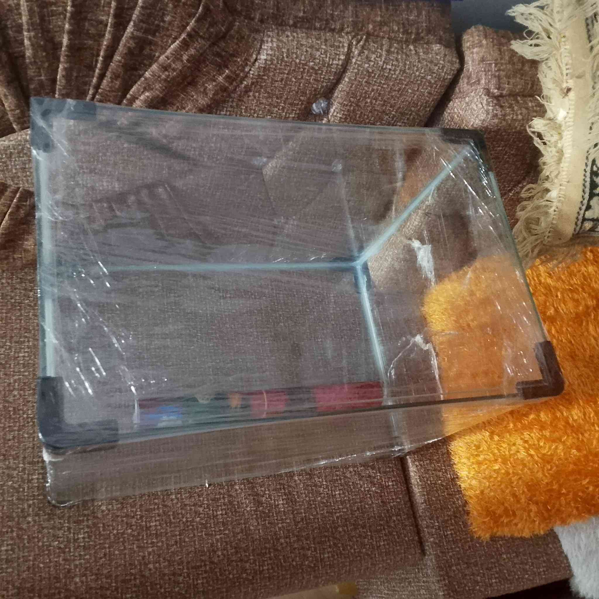 السلام عليكم عندي حوض مال سمك هو بغراضه للبيع ريحه بيتصل على هذا الرقم بو واتساب *********** 
 سعر بي مجال 50الف
