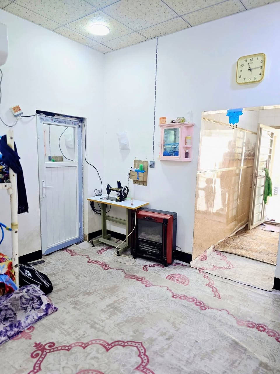 160متر 30مليون. يحتوي على غرفتين نوم صاله مطبخ صحيات استقبال  تجعيب طابوك بناء بلوك عكاده  عنوان الدار النجف الأشرف كوفه براكيه قرب تقاطع ال عيسى قرب سيطره القديمه.  ب30مليون  عنوان المكتب الكوفة شارع المعمل قرب شارع المطار القديم مجاور صيدليه بلال مقابل صيدليه زحل جوار شارع سيد حبيب 
***********
***********
