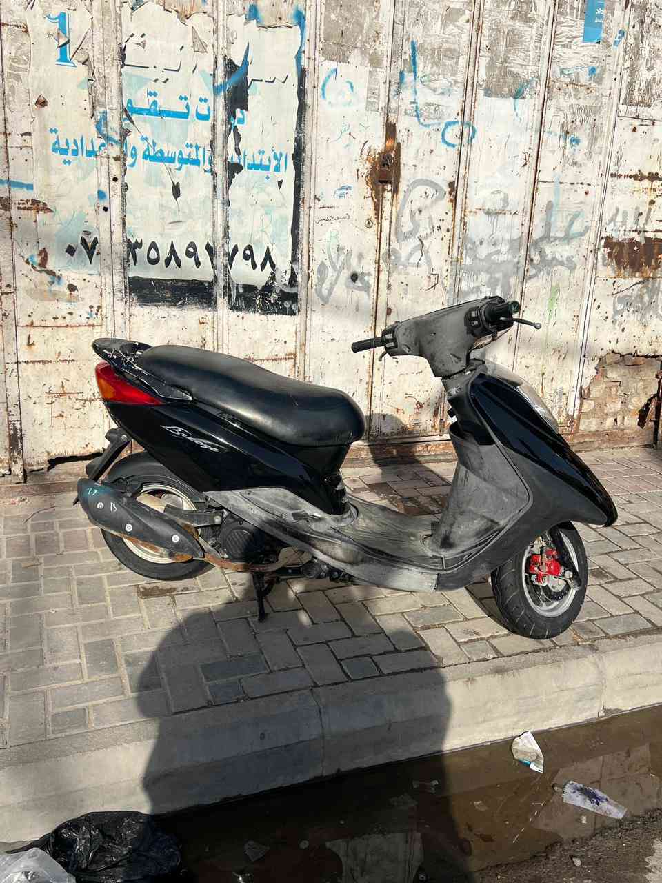 دراجة بريز بعدهة بحالت الوكالة جديدة بمعنة الكلمة كلهة شغالة نكرة سلف مكينة ناعمة كلهة بلادي سعر ٦٠٠ مكان مدينة الصدر رقمي ***********
