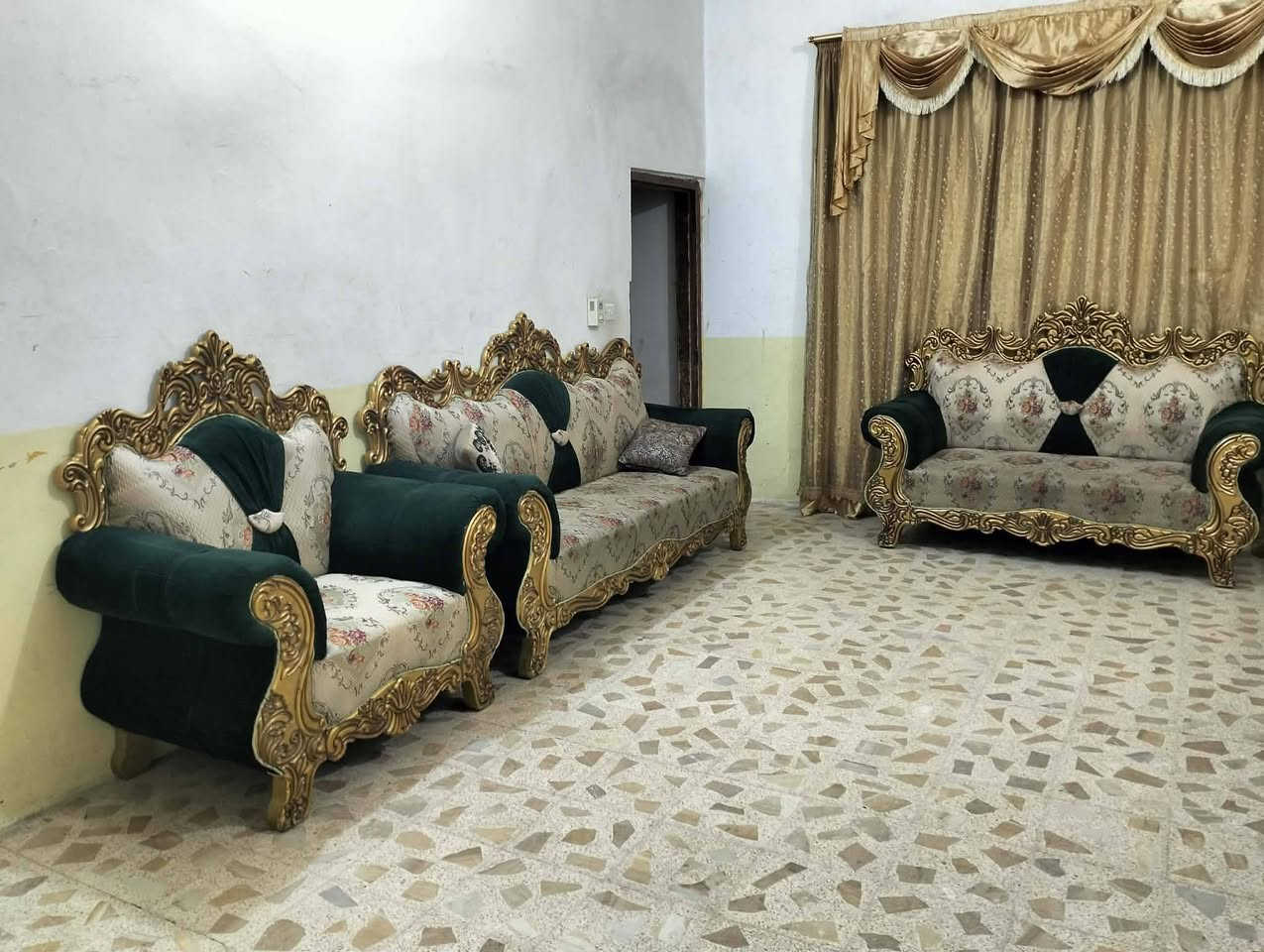 السلام عليكم توفرت تخم ملكي 10مقاعد اي ضرر مابي  شرط النظافه شرط الفحص  السعر 250بي مجال العنوان بعقوبه اي استفسار خاص


**إذا كنت صاحب هذا الإعلان وتريد حذفه لأي سبب، رجاءا أرسل رسالة إلى الدعم الفني**