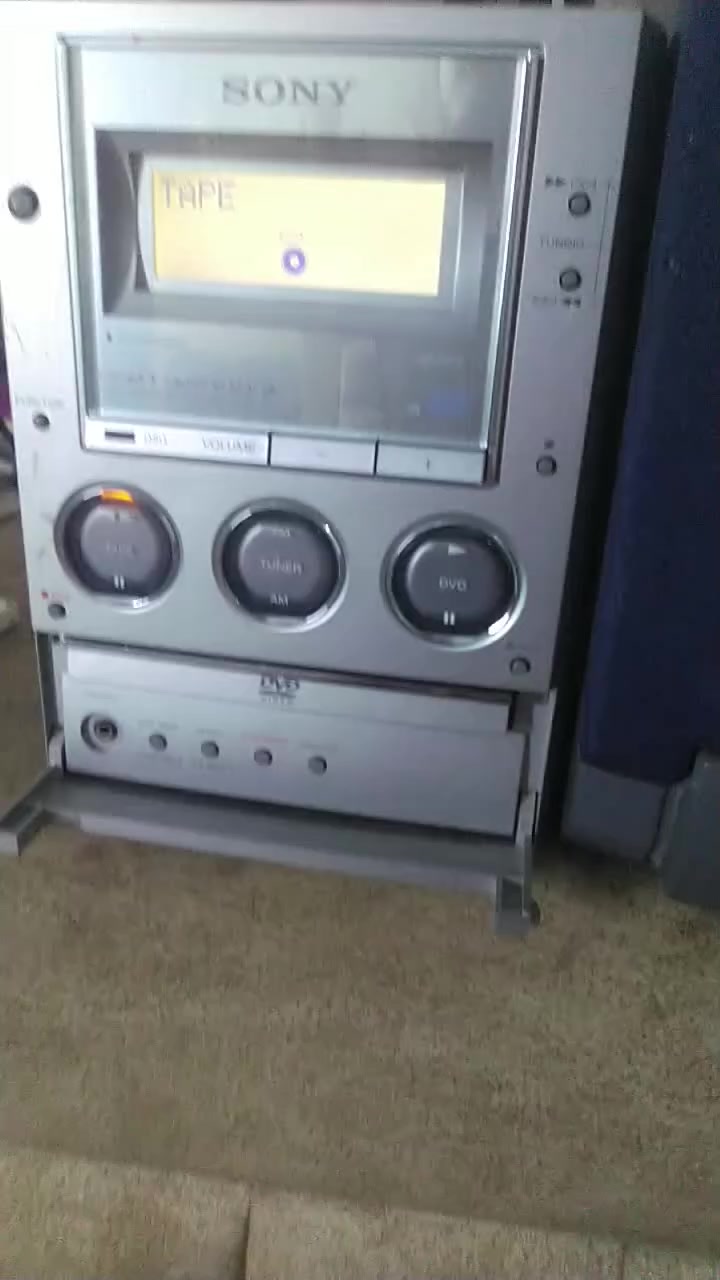 صوتيات القطعه ب ٢٥ الف ..ويه التوصيل ..كلهن ب ٨٥ الف ويه التوصيل..بدون سماعات ***********
