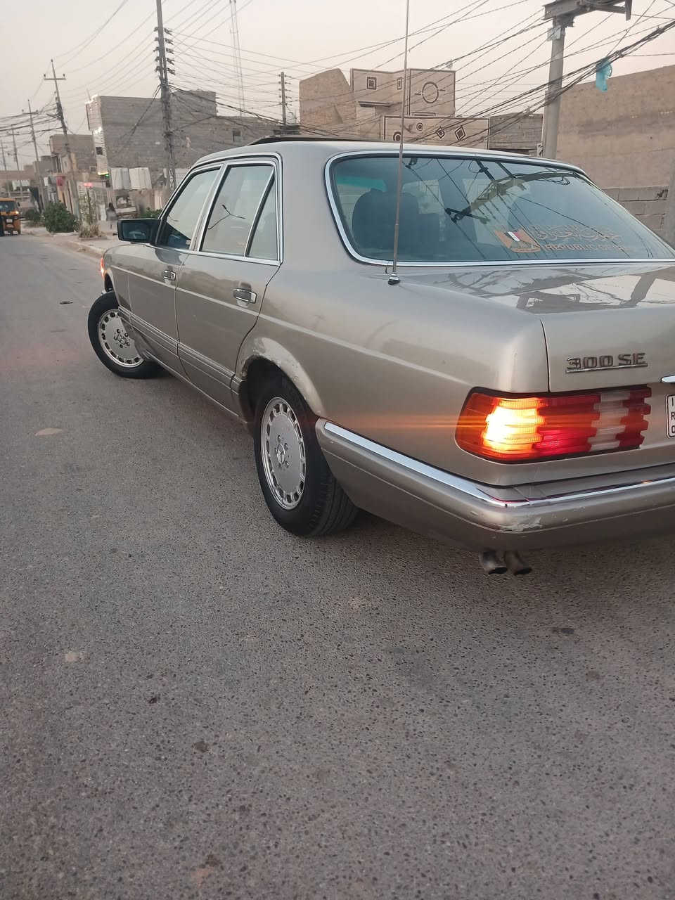 السلام عليكم مارسيدس جانبو٣٠٠  موديل ١٩٨٧ رقم بغداد انكليزي مكينه ٣٠٠عنكبوت مكينه وكير جاهزات تبريد شغال تخم تاير حداديه كهربائيات جاهزه مكان السياره كربلاء السعر ٥٨ وبيها مجال
***********
السلام عليكم مارسيدس جانبو٣٠٠  موديل ١٩٨٧ رقم بغداد انكليزي مكينه ٣٠٠عنكبوت مكينه وكير جاهزات تبريد شغال تخم تاير حداديه كهربائيات جاهزه مكان السياره كربلاء السعر ٥٨ وبيها مجال
