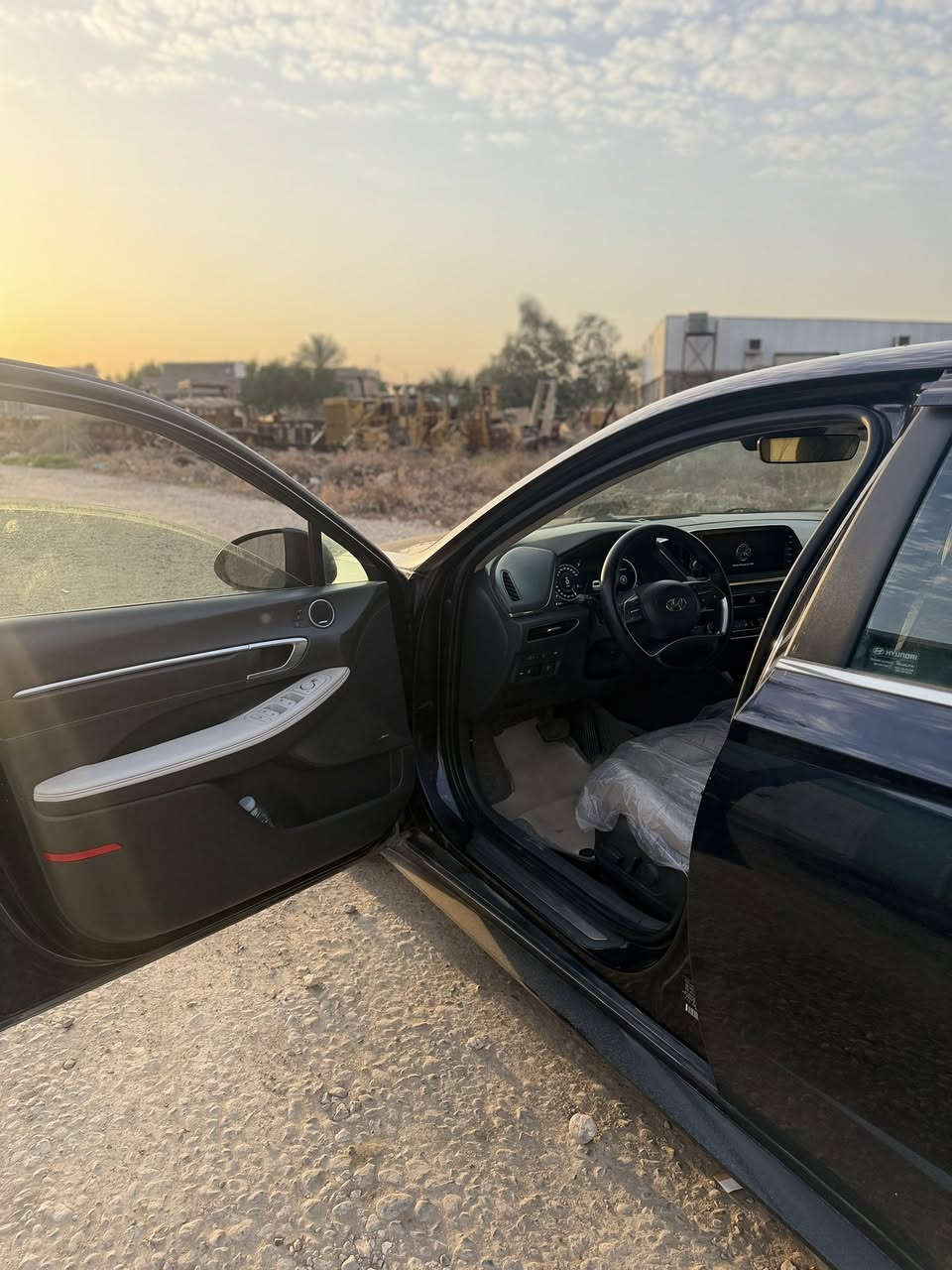 السلام عليكم سوناتا 2022 نضيف جداً
حادثها بابين مبدل فقط شواصي لغود كفاله محرك ٢٠٠٠ هايبرد 

Smart

سعرها مناسب مال بيع

السياره لمتد 1/1 فول للأخير. تمشي بالبصمه

 واتساب ***********

ماشيه 65 الف

بغداد
