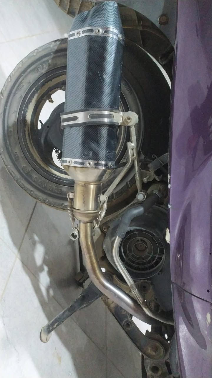 صالنصه كاربون فايبر
اخذتها قبل سبوع ب45 
رايدها ب35 وبيها مجال بسيط مكاني حله نادر


**إذا كنت صاحب هذا الإعلان وتريد حذفه لأي سبب، رجاءا أرسل رسالة إلى الدعم الفني**