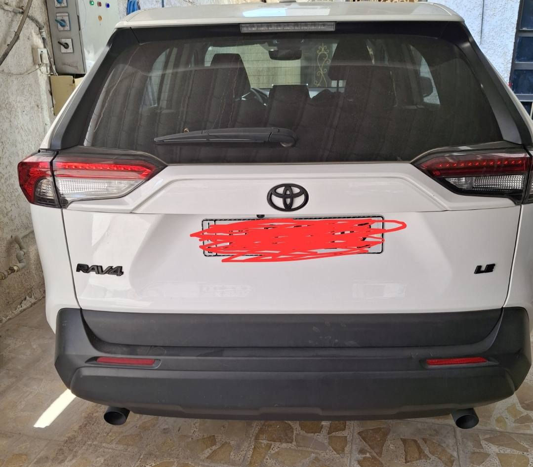 سيارة للبيع راف فور وارد امريكي لون موديل٢٠٢٤ ابيض  ماشيه٥ الف زيرو رقم بغداد بسمي ***********
