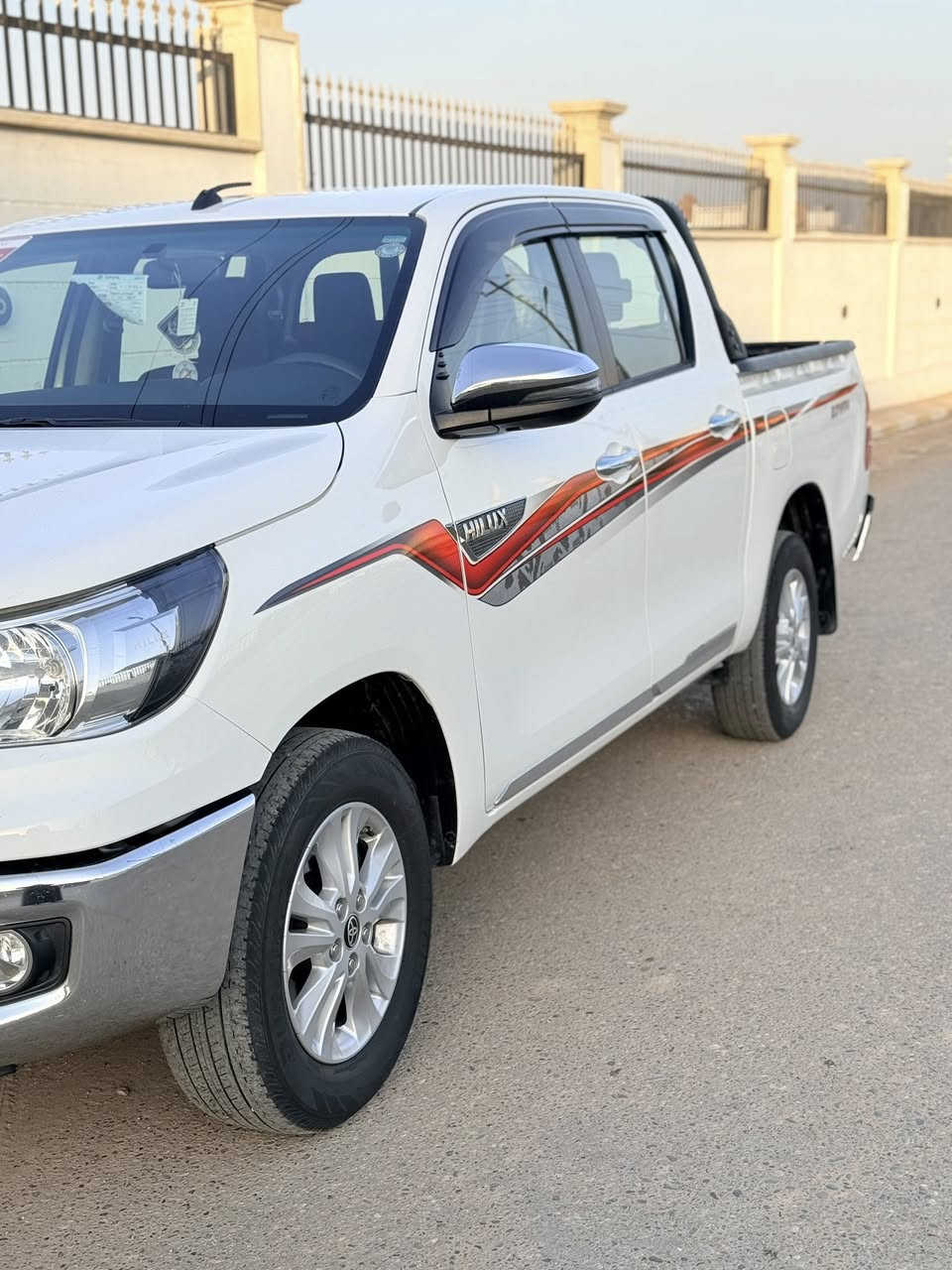 السلام عليكم للبيع تيوتا موديل 2025 مكفوله كفاله عامه ساز اصلي فول مواصفات ماشيه 25 الف حقيقي رقم اربيل تايرات شركه مكان السياره صلاح الدين قضاء/بلد السعر 315 وبيها مجال للأستفسار اتصل ع رقم ***********
