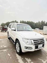 للبيع باجيرو 2020 حبتور العلامه الذهبيه رقم بغداد بأسمي  ماشيه 58 الف ...