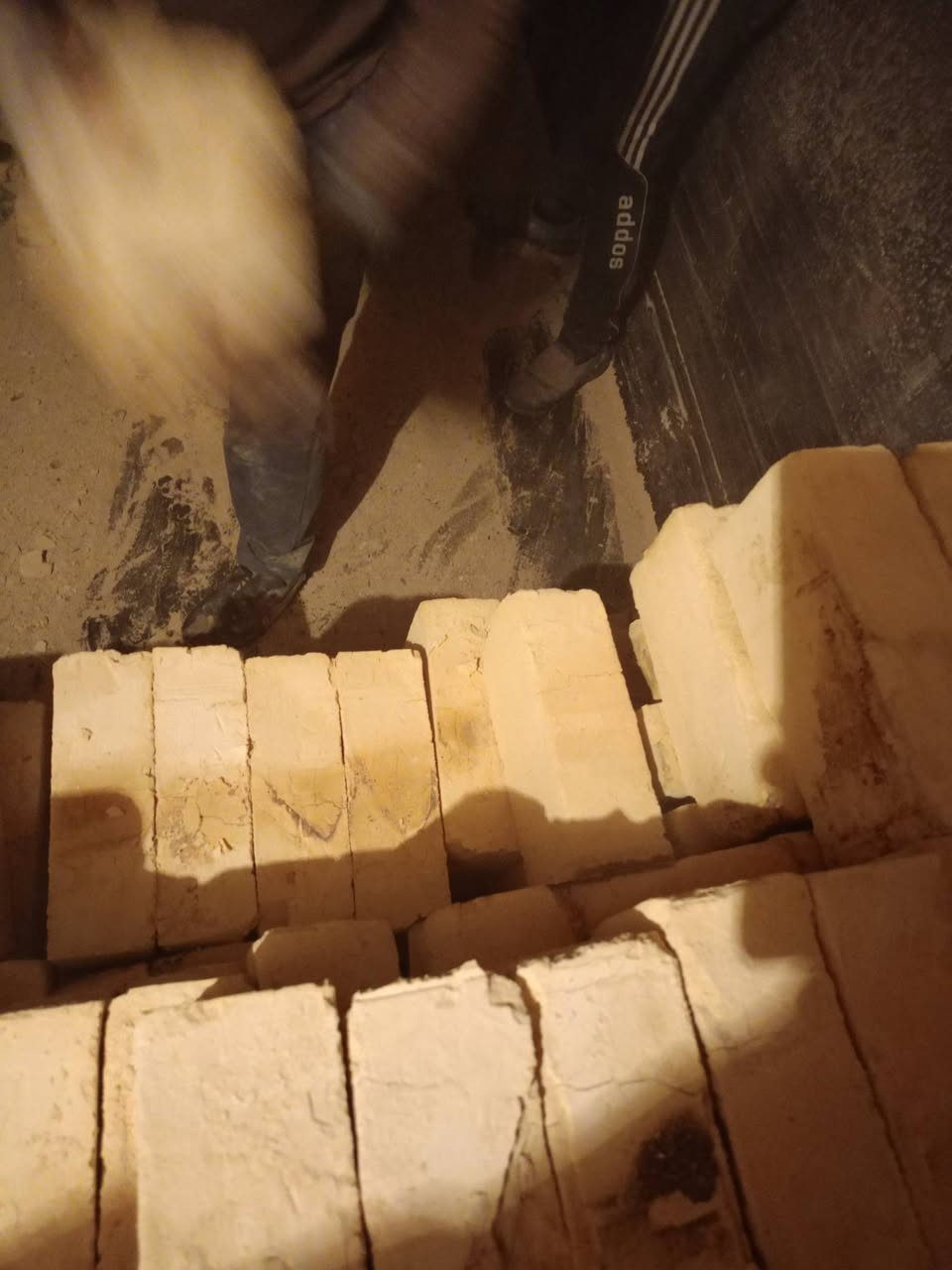 سلام عليكم طابوك طابوه عل مكلاب ***********
