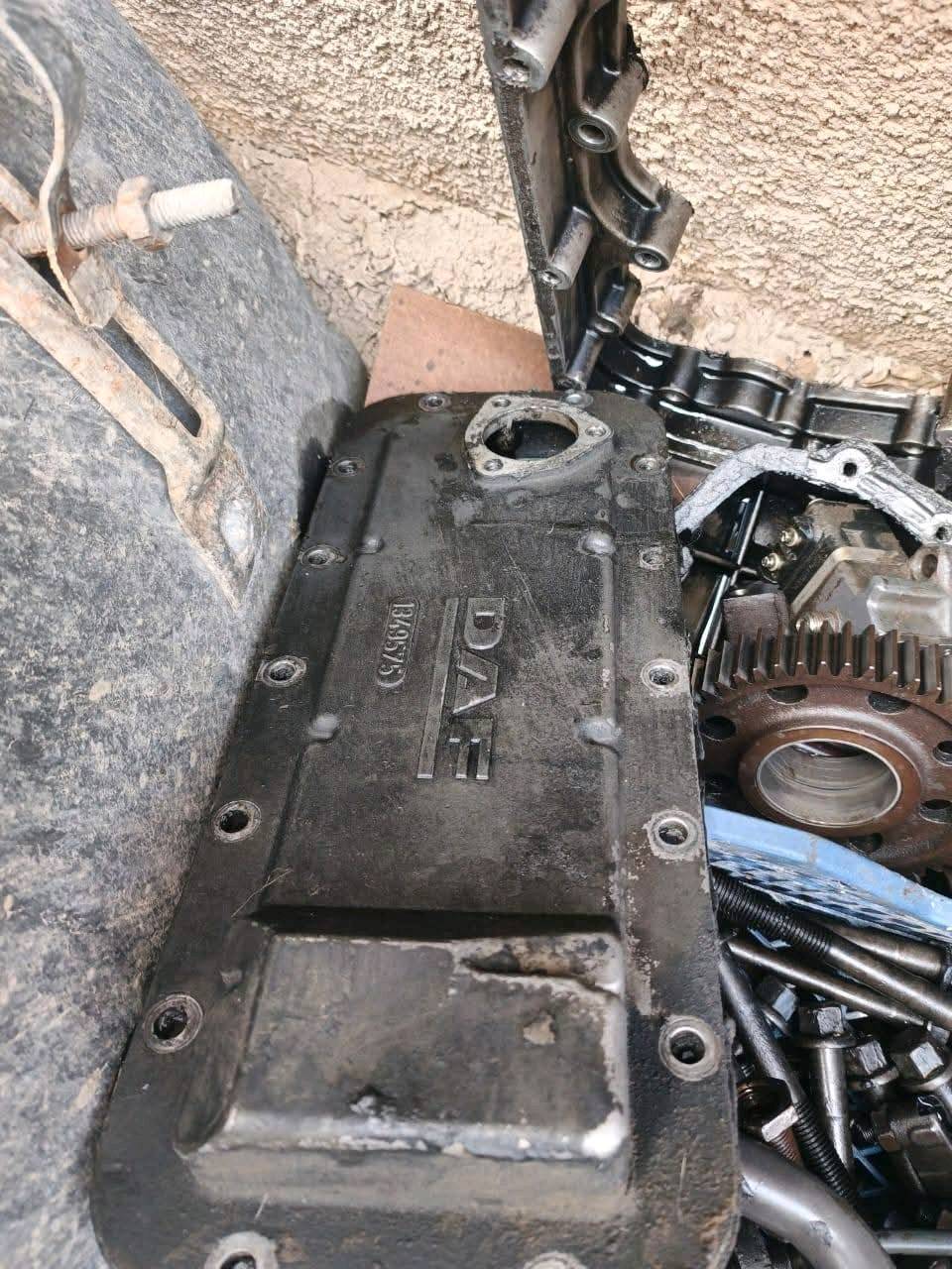 السلام عليكم غراض مكينة داف 380 كل التفرعاتها للبيع ما عدى الكرنك و السلندر الغراض المتوفرة و كلهن مستعملات بس جدد مال مكينة تفصيخ (واتر بم - انجكترات طخم مع قاعدة كاملة  - سوبر - سلف - طاحونة - كورات نص عمر - تاروسة نص عمر - تفرعات المي - تفرعات الدهن - براد دهن - كيس دهن - اويل بم - بليات انواع من راس الكرنك الخ -قبق وجه محرك - باور ستيرن - فلاوين جديد -بوش و بستم نظيف - وبيرن و بكن  ) و اهواي غراض تحب تراسلني خاص او تتصل *********** المكان بابل