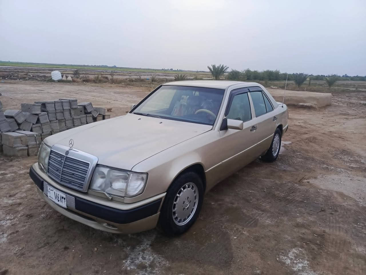 سلام عليكم دب البيع موديل 90 اصل رقم بغداد صدامي وراعيه موجود في الرفاعي وهيه موجوده هم بل رفاعي مكفوله من ضربه والحادث ما عده صبغ جماليه وقواعد سليمه  حداديه صدر جديده قبل سبوع مئسويه ولوره 60بل ميه سعر60 وبيه مجال موجود عل خاص *********** ونا خادم وذا كو مراوس راوس وطي فرق بسبه راكب ونيفاره بيكم المالم حسب القناعه
