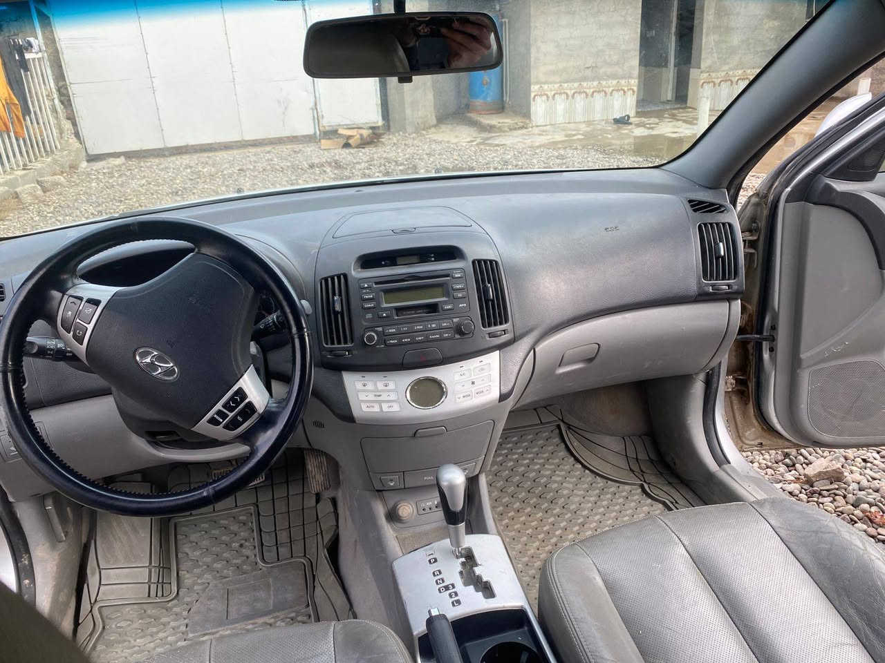 افانتي للبيع موديل 2007
سياره حيل نضيفه للبيع 
السعر 38 وبيهه مجال قليل 
مكان السياره الزويه 
***********
